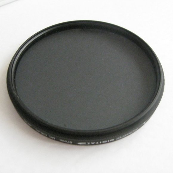 Promaster Digital Circular Polarizing Filter - 67mm Made in Japan in Case - Picture 7 of 10